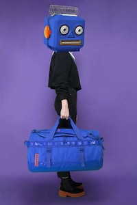 Millennial-Friendly Modern Duffle Bags Image 4