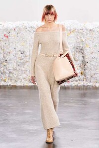 Carbon-Neutral Runway Shows Image 6