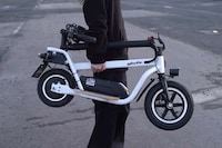 Congestion-Alleviating Commuter Scooters Image 3