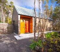 Volcano-Adjacent Rental Cabins Image 3