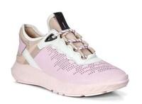 Sleek Athletic Sneakers Image 4