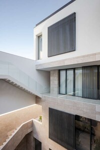 Contemporary Multi-Family Homes Image 6