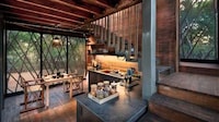 Spacious South African Treehouses Image 8