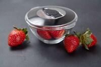 Food Waste-Preventing Storage Lids Image 3