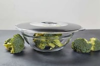 Food Waste-Preventing Storage Lids Image 4