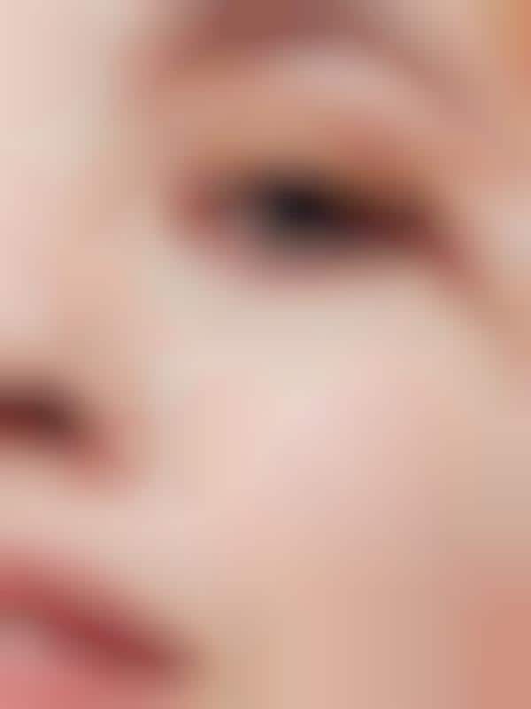 Liquid-to-Powder Eyeshadows