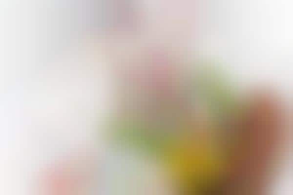 Skin Barrier-Restoring Skincare