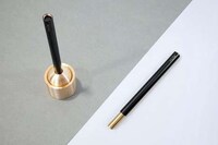 Lifestyle-Accommodating Writing Utensils Image 3