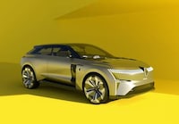 Expandable Electric SUVs Image 7