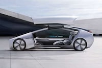 Spacious Autonomous Vehicle Designs Image 2