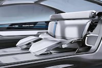 Spacious Autonomous Vehicle Designs Image 4