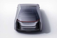 Spacious Autonomous Vehicle Designs Image 7