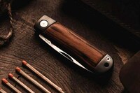 Antique-Style EDC Knives Image 2