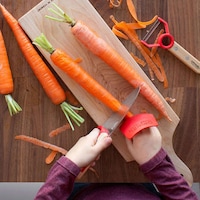 Child-Friendly Knife Sets Image 3