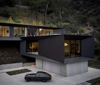 Chic Separate Volume Homes Image 2