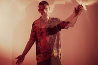 Spring Streetwear Retro Editorials Image 4