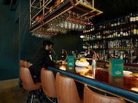 Modern Luxurious Pub Designs Image 2