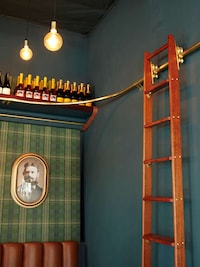 Modern Luxurious Pub Designs Image 4