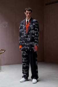 Psychedelic Retro Bold Fashion Image 2