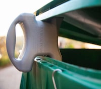 Contact-Free Garbage Openers Image 8