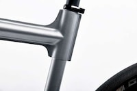 Lightweight Urbanite eBikes Image 2