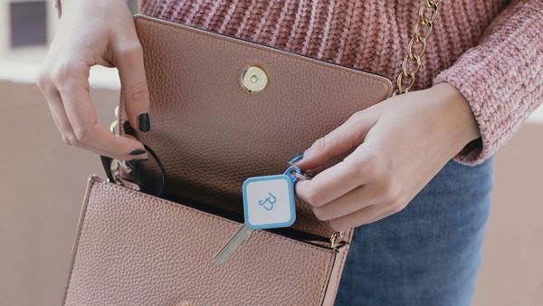 Tracking-Integrated House Keys