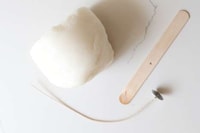 DIY Candle-Making Kits Image 2