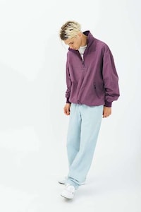 Laid-Back Utilitarian Streetwear Image 4