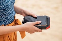 Six-in-One Smartphone Batteries Image 8