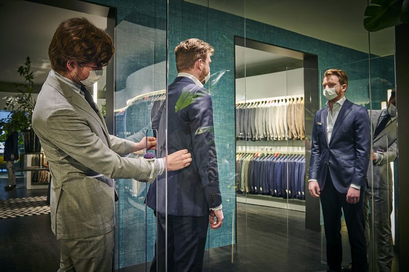 Distancing Suit Shops
