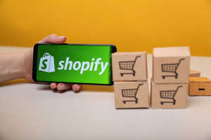 E-Commerce Cash Flow Influxes
