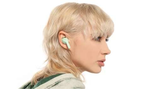 Location-Tracking Earbuds
