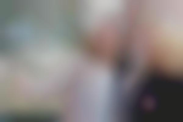 Face-Tracking Selfie Sticks