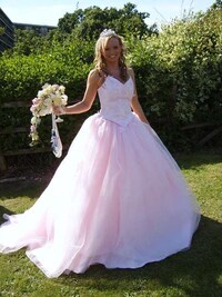 Hot Wedding Hues Image 6
