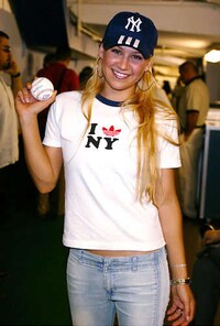 Pitching Ex-Mafia Princesses Image 2