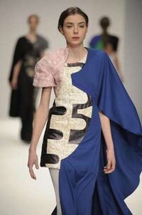 Two-Faced Fashion Image 7
