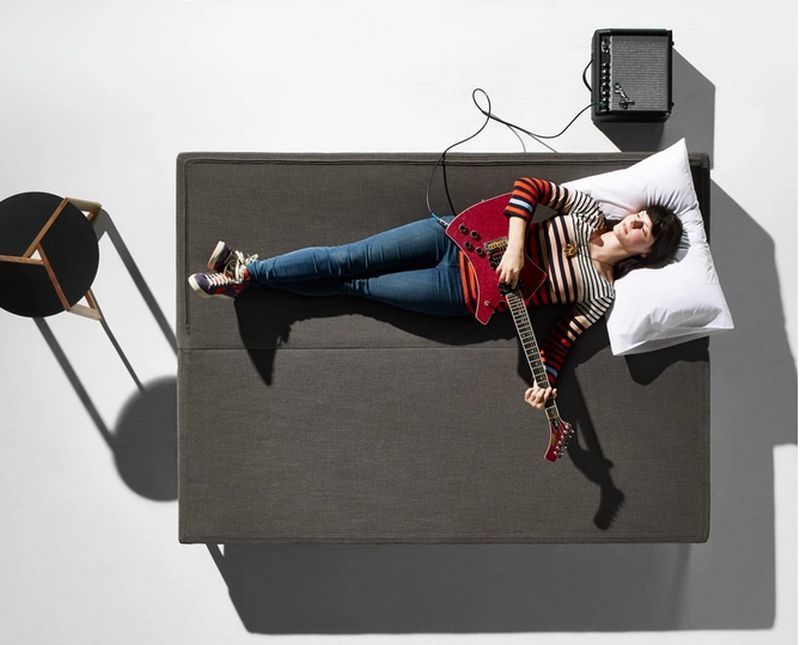 Shapeshifting Sofa Beds