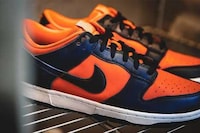Low-Cut Sporty Sneakers Image 2