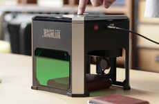 Simple-to-Use Desktop Engravers