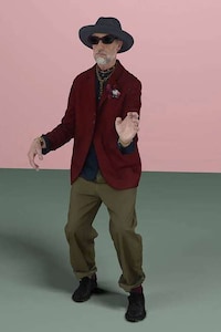 Three-Dimensional Fashion Lookbooks Image 5