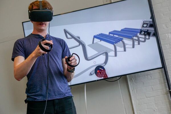 Remote Team VR Interfaces Image 2
