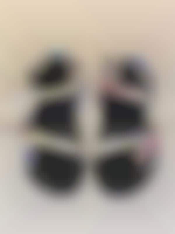 Artful 90s-Inspired Sandals