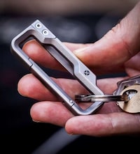 3D-Machined Keychain Carabiners Image 2