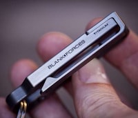 3D-Machined Keychain Carabiners Image 3