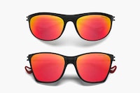 Moisture-Dissipating Sunglass Lenses Image 3