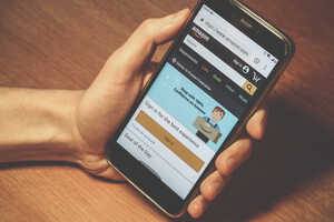 AI-Integrated E-Commerce Searches