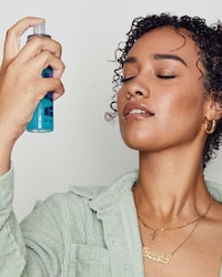 Hemp-Infused Refreshing Mists Image 3
