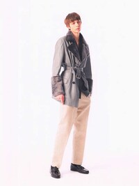Contrasting 70s Lookbooks Image 5