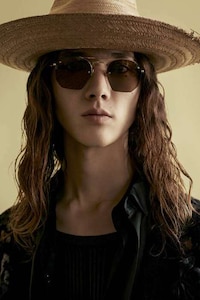 Textural Timeless Luxe Fashion Image 2