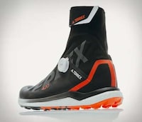 Protective High-Top Trail Shoes Image 3